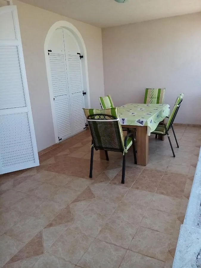 Apartmani Tomicic Malinska Apartment