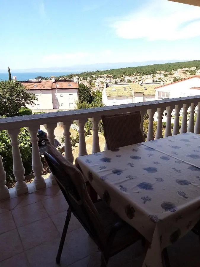 Apartment Apartmani Tomicic Malinska Croatia