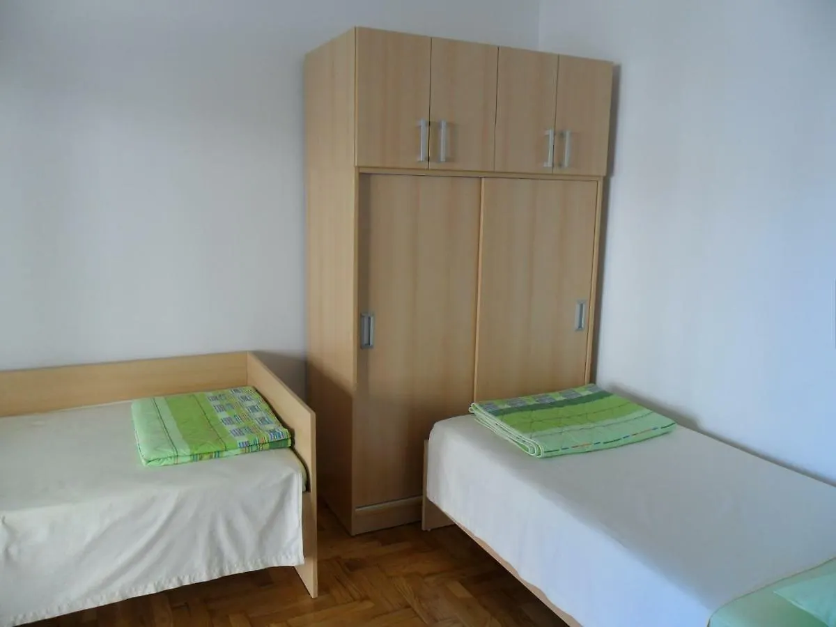 Apartmani Tomicic Malinska Apartment