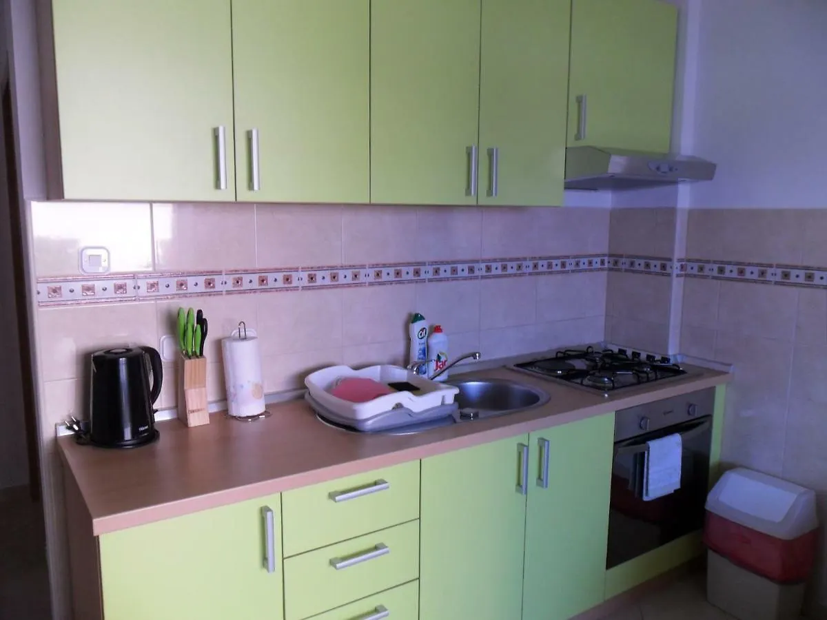 Apartmani Tomicic Malinska 0*,